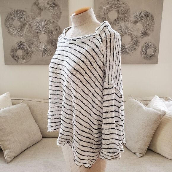 Free People Island Girl Hacci Top - size XS in Black/White - Picture 8 of 14